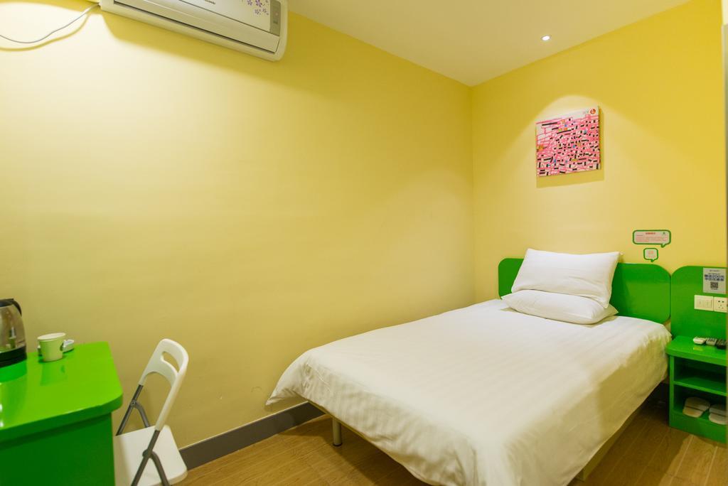 Hi Inn Shenyang Fengtian Street Екстериор снимка
