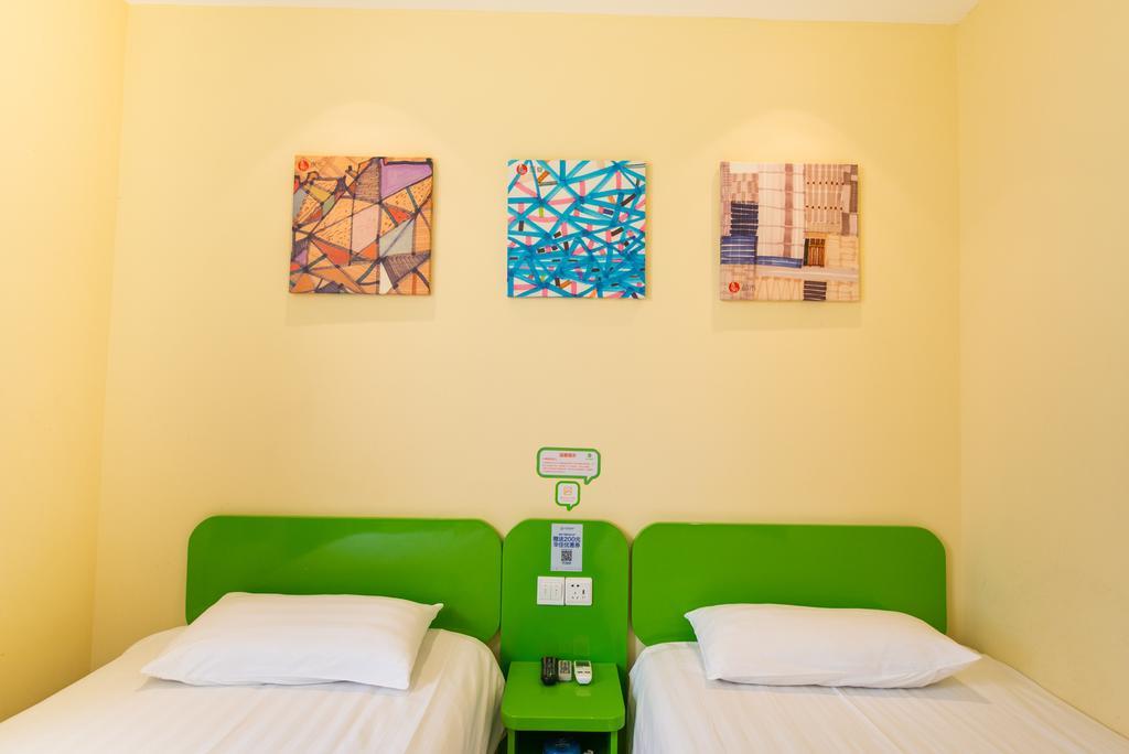 Hi Inn Shenyang Fengtian Street Екстериор снимка