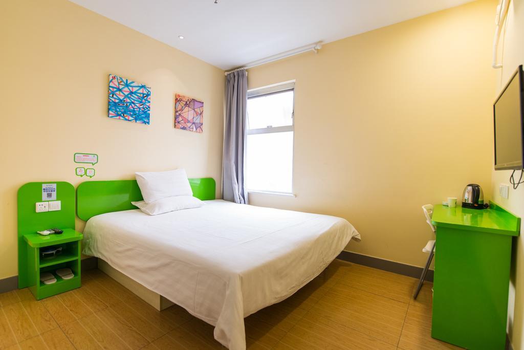 Hi Inn Shenyang Fengtian Street Екстериор снимка