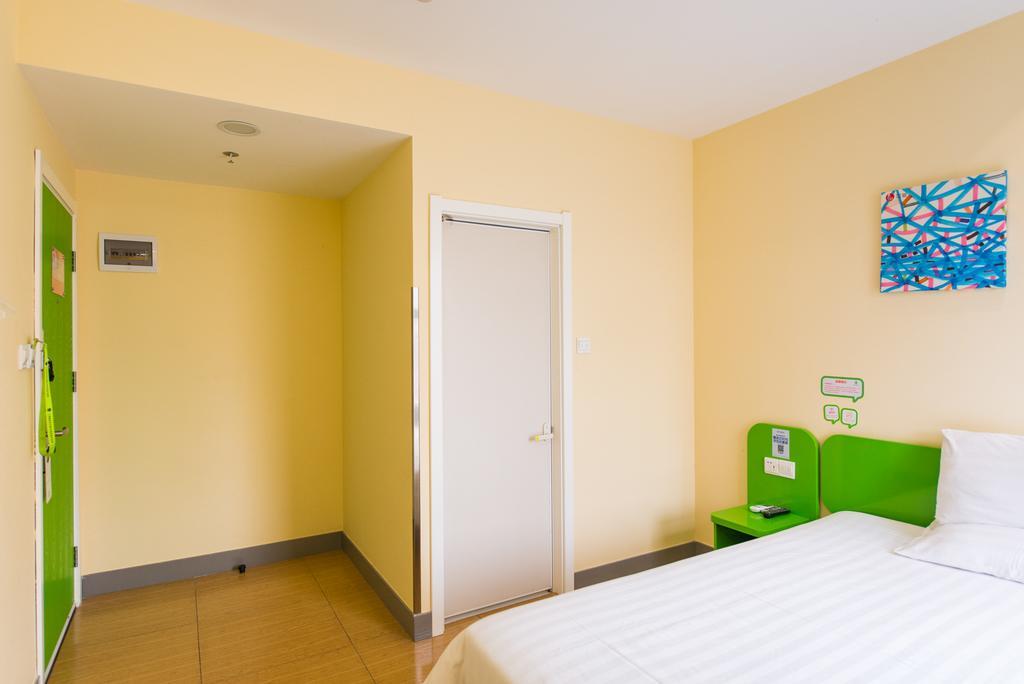 Hi Inn Shenyang Fengtian Street Екстериор снимка